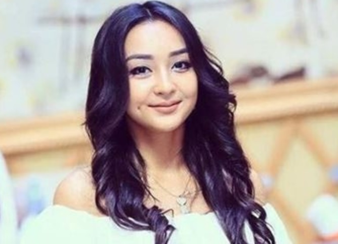 Санкт-Петербургтегі жаңа қыздар Санкт-Петербургтегі жаңа қыздар