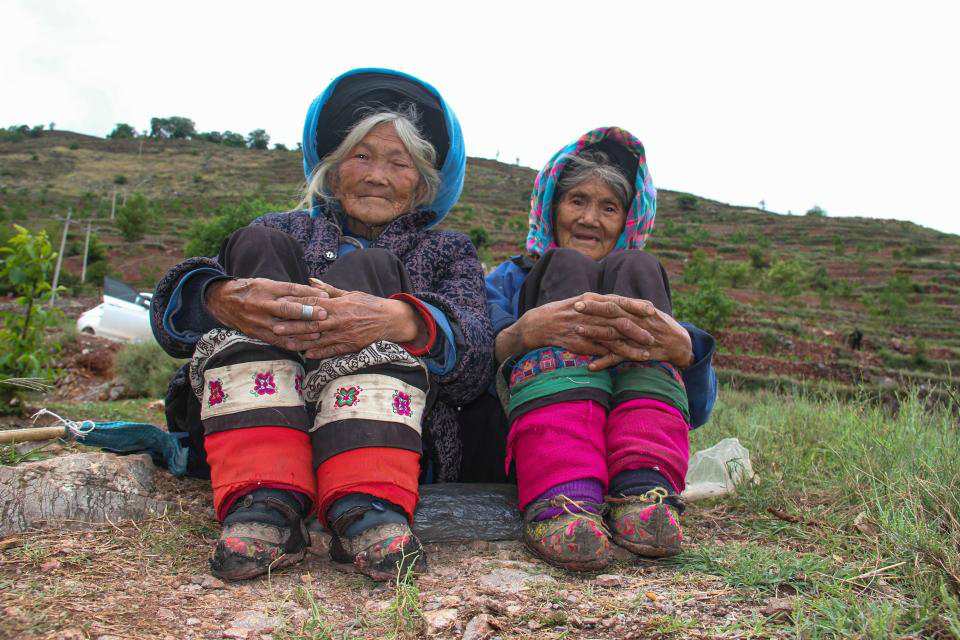 Еркек пен қыз жыныстық қатынасқа түседі