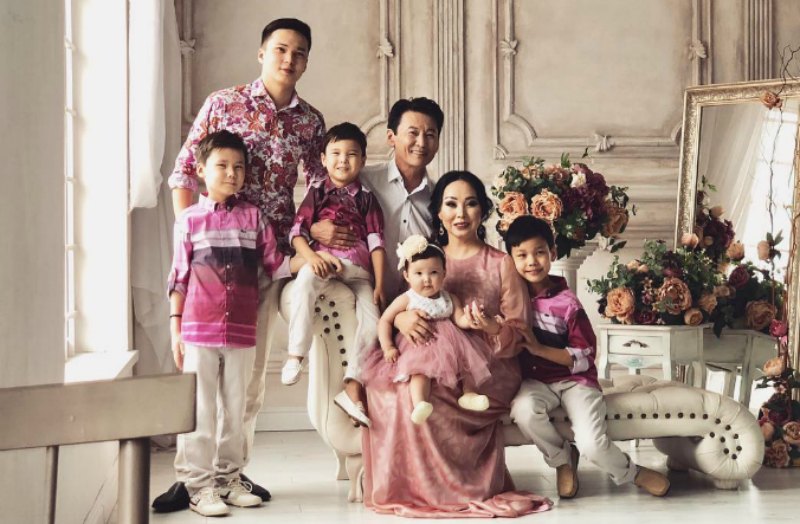 Блум мен Скайдың жыныстық қатынасын қараңыз