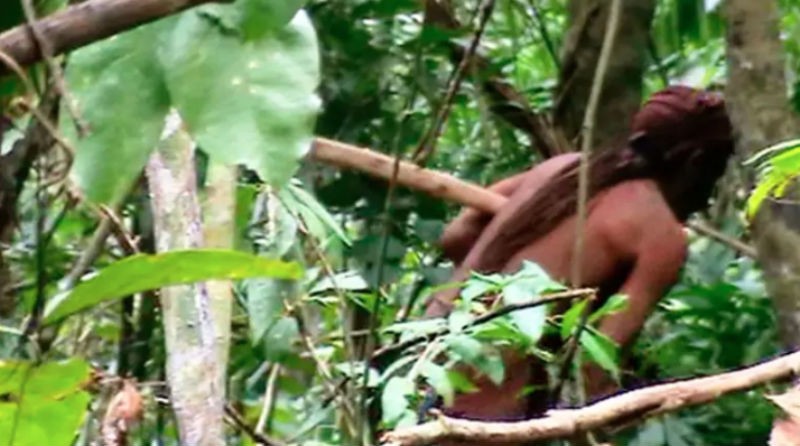 Камераға жалаңаш түсірілген