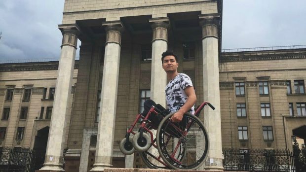 Бәрімізге үлгі: 13 жасында екі аяғынан айырылған спортшы қазақстандықтардың өмірін өзгертуге дайын