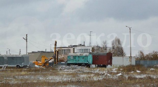 Енді қайда барамын: Қарағанды облысында әйел төрт баласымен бірге даладағы вагонда өмір сүріп жатыр