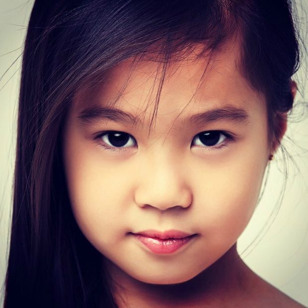 Жасырын камерадағы нудистік порно көру