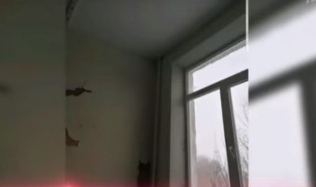Түрмеден еш айырмашылығы жоқ: Емделушілер Өскемендегі тері-венерологиялық диспансердің ахуалына шағымдануда