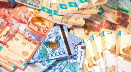 Қазақстандықтар биылғы тоғыз айда 11,1 трлн теңгеге транзакция жүргізген