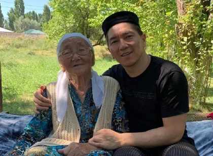 Сәкен Майғазиев: Әжем 21 құрсақ көтерген, бірақ бір баласы туғанда одан үлкені шетіней берген