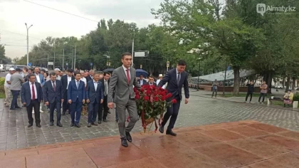 Алматыда Абай күні тойланып жатыр