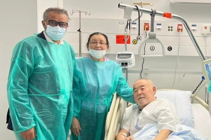 Еуропада емделіп жатқан Жүрсін Ерман желіге шетелдік құдасымен түскен суретін жариялады