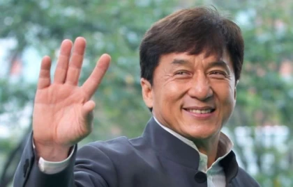 Жағдайы ауыр: Джеки Чан шұғыл ауруханаға жатқызылды