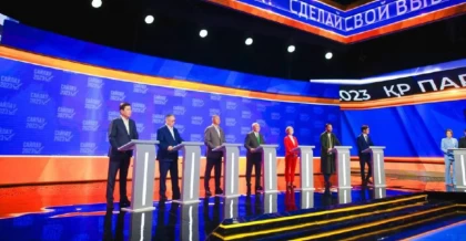 "Әйелдер 63 жасқа дейін жұмыс істемеуі керек": Сайлауға санаулы күндер қалғанда дебатқа түскен партиялар не айтты