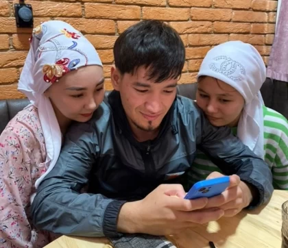 Екі қызға қатар үйленген шымкенттік жігіт шындығын айтты