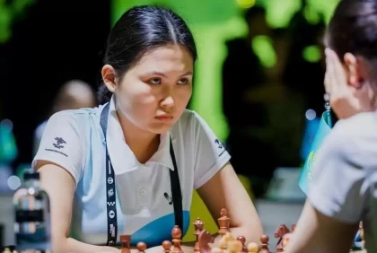 Қазақстандық шахматшы Бибісара Асаубаева шахматтан төрт дүркін әлем чемпионын жеңді