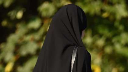 "Хиджаб кию – өрескел қателік": Мамандар хиджаб киюдің насихатталуы қазақы құндылықтарға қалай әсер ететінін айтты