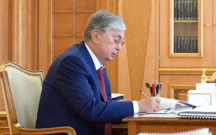 Тоқаев Қазақстанда вейптерді жарнамалауға және сатуға тыйым салу туралы заңға қол қойды