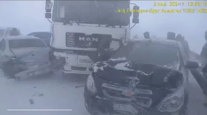 Қарағанды ​​облысында тас жолда бірден жеті көлік соқтығысты