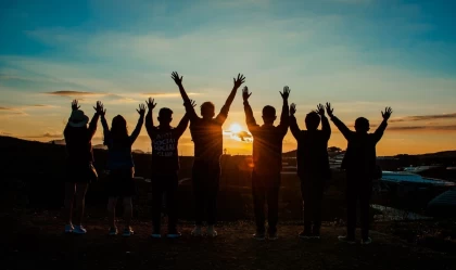 Қазақстанда жұмыссыз жүрген жастарға миллион теңгеден берілмек – Министрлік ол үшін не істеу керегін айтты