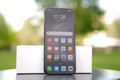 HUAWEI nova 12s: Заманауи технологиялар саябағында ең ғажап гүл іспеттес