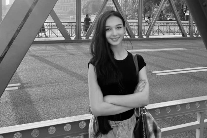 "Жақсы достар шынымен де жақсы бола бермейді": Терезеден құлап қаза тапқан 22 жастағы Ақнәрдің күнделігі жария болды