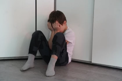 Жамбыл облысында ер адам асырап алған баласын өлтірді деген күдікке ілінді