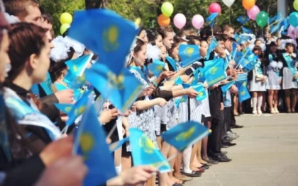 Қазақстандағы мектеп бітіру кеші: Ата-аналарға жауапкершілік пен айыппұл туралы ескертілді