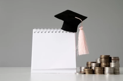 Мемлекеттік грантын жұмыс істеп өтеген түлектер миллиондап айыппұл арқалаған: Бұған ғылым министрлігі не дейді