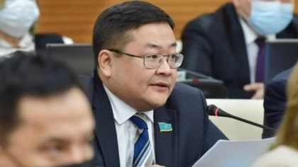 Егер Қазақстанда сенат таратылса президенттен кейінгі екінші тұлға кім болады