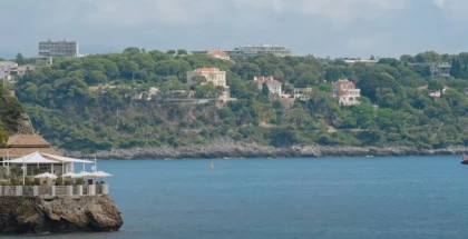 Назарбаев 270 миллиард теңгеге Франциядан вилла сатып алмақ болған