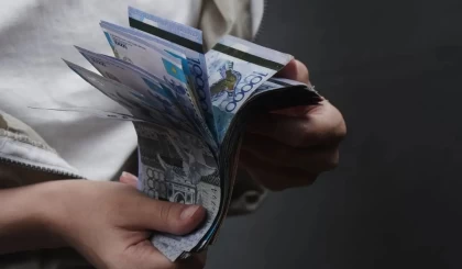 Қазақстанда кәсіпорын басшылығы мен қарапайым қызметкерлер жалақысының айырмасын азайту ұсынылды