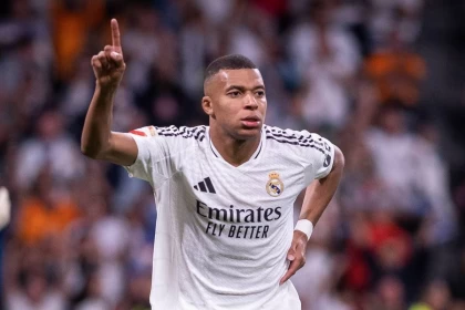 Мбаппе “Қайратқа” қарсы ойында жарақат алғанын хабарлады