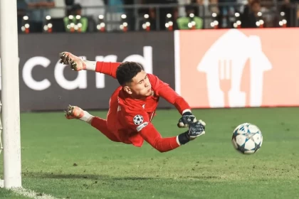 "Қайраттың" жұлдызды қақпашысы Темірлан Анарбеков жарақатынан айығып, жаттығуға қайта қосылды