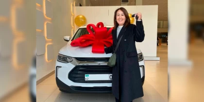 Бір отбасының арманын орындаған ұтыс: Қазақстандық келіншек "Сәтті Жұлдыз" лотереясынан көлік пен ақша ұтып алды