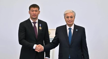 Президент Жарлығымен Шавкат Рахмонов ІІ дәрежелі “Барыс” орденімен марапатталды