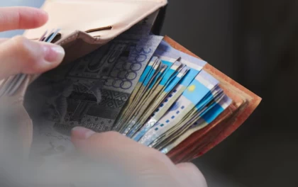 Айлық табысы 3 миллион теңгеден асатын жеке тұлғалар 15 пайыз жеке табыс салығын төлеуге міндеттеледі