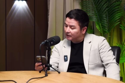 "Ерекше еңбек сіңіргендер көбейді": Нұрсейіт Жылқышыбай атақ алған әріптестеріне жазба арнады