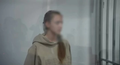 "Қатты ұяламын": Қазақтарды "мамбетке" теңеген Алика Мұхамадиева үкім шығар алдында жылап жіберді