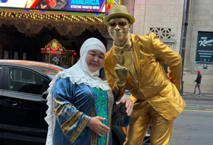 "Жас шектеу емес": 60 жастағы блогер әже Голливудты бағындырмақ