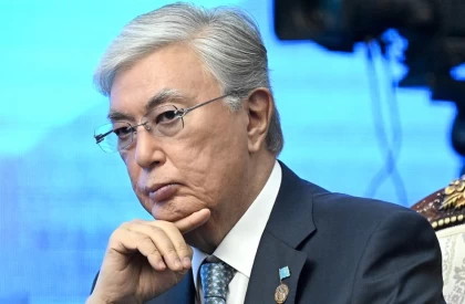 Әскерде қаза тапқан сарбаз аналарының ереуілі: Тоқаев бас прокурорға тапсырма берді