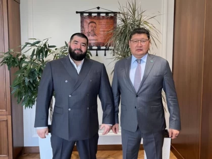 Берік Уәли "Әліби ісі" бойынша 12 жылға сотталған адаммен түскен суретіне қатысты пікір білдірді