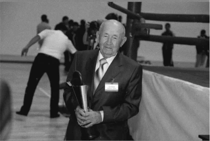 Қазақ боксы қара жамылды: Ардагер жаттықтырушы дүниеден өтті