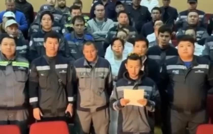 "Басшыларға қомақты сыйақы, жұмысшыларға 20 мың теңге": "Қазақтелеком" қызметкерлері жалақыларын көтеруді талап етті