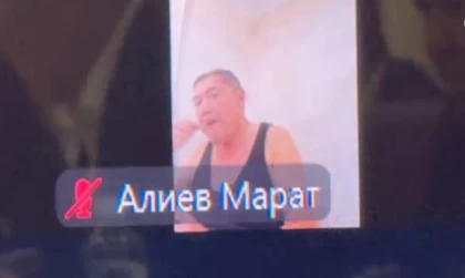 "Тамақты алдына қойып, майкамен отыр": Мәжіліс отырысына онлайн қосылған қатысушы қазақстандықтарды таңғалдырды