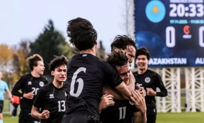 Тарихи жетістік: Футболдан Қазақстан жасөспірімдер құрамасы Еуропа чемпионатының топтық кезеңінен сүрінбей өтті