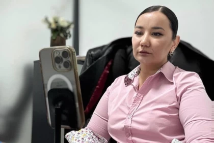 "Пара берушімен кездесіп, заңгерлік келісімшарт жасаған": Қазақстандық журналист белгілі заңгер Айгүл Орынбекті жемқорлыққа қатысы бар деп айыптады