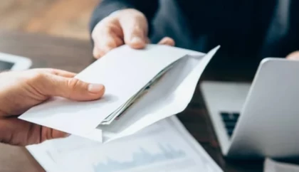 Қазақстанда кімдер сыйақы мен 13-жалақы ала алады: Еңбек министрлігі жауап берді