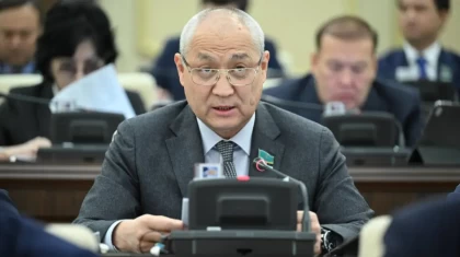 "Митингке шығатын ойым жоқ, өйткені мен гетеросексуалмын": Жаңбыршин ЛГБТ насихатына тыйым салатын заңға қатысты