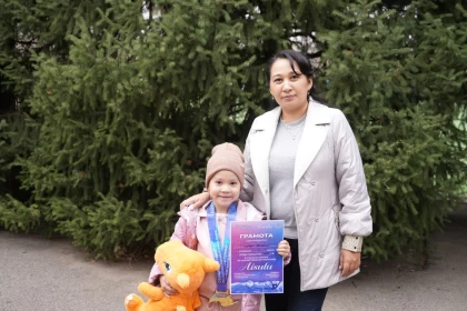 “Айына 8 мың теңгеден салып, 7 миллион жинауға болады”: Тараздық ана балаларының оқуына ақшаны қалай тиімді жинау керегін айтты