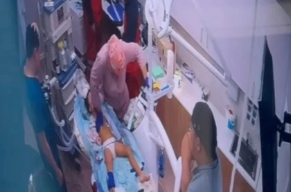 Астанада тісін емдетпек болған 3 жасар қыздың өлімі: Сотта дәрігерлердің қызды құтқаруға тырысқан сәті түсірілген видео көрсетілді