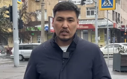 "Қазақ Робин Гуд" деп танылған блогердің соты: Прокурор Ілияс Сариевті 6 жылға соттауды сұрады