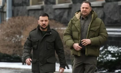 Зеленский жемқорлық дауына байланысты президент кеңсесінің басшысы Ермакты қызметінен босатты