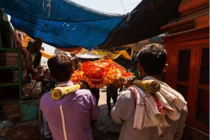 20 жастағы бойжеткен қайтыс болған сүйіктісіне тұрмысқа шықты